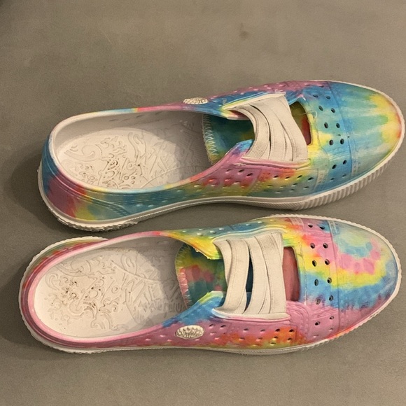 Blowfish Malibu Kids Rioo shoe pink tye dye size 2 - Picture 2 of 5